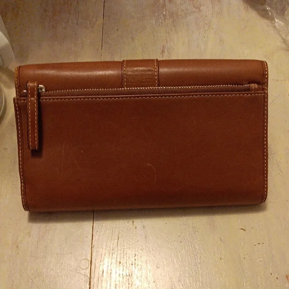 Coach Tan Leather Wallet - Picture 7 of 11